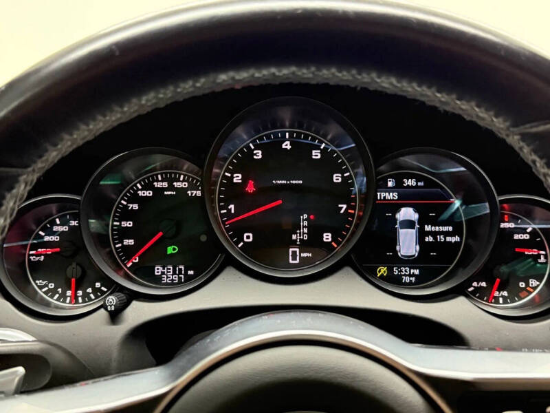 2018 Porsche Cayenne Platinum Edition