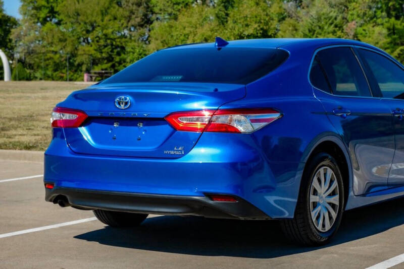 2020 Toyota Camry Hybrid LE