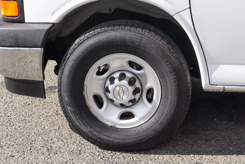 2022 Chevrolet Express 2500