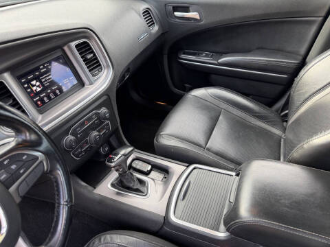 2019 Dodge Charger SXT