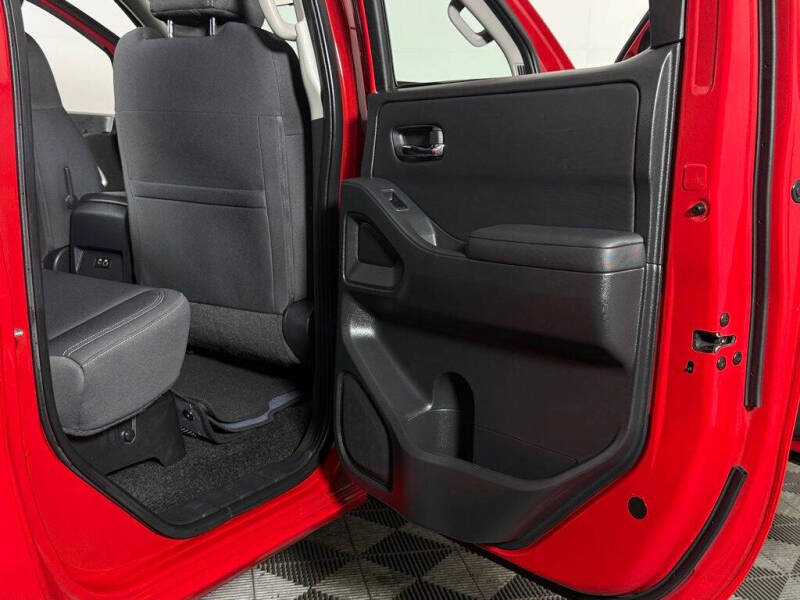 2022 Nissan Frontier SV