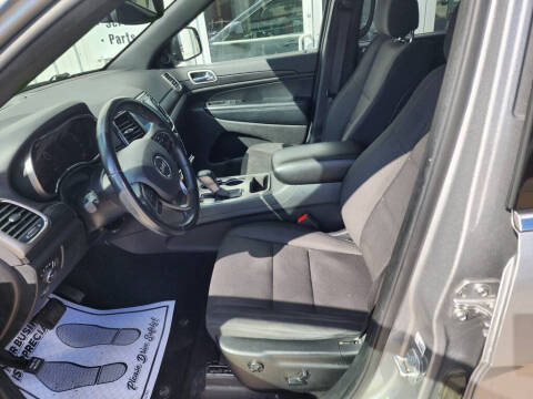 2019 Jeep Grand Cherokee Laredo E