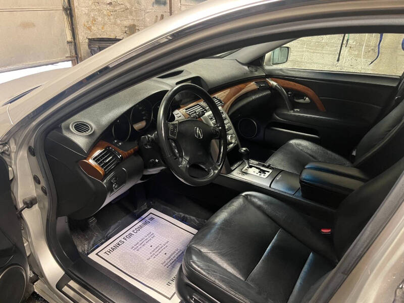 2005 Acura RL SH-AWD