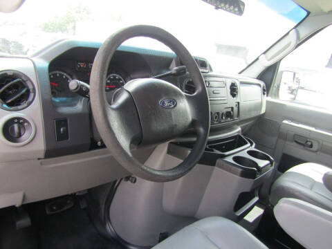 2011 Ford E-Series E-150