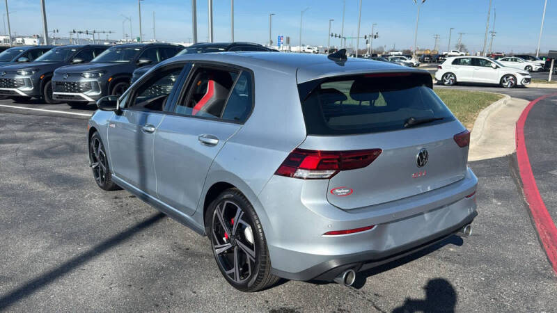 2026 Volkswagen Golf GTI SE