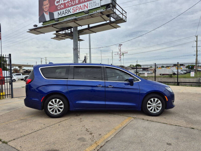 2019 Chrysler Pacifica Touring Plus