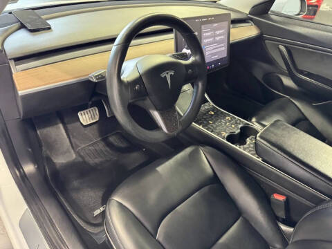 2019 Tesla Model 3 Mid Range