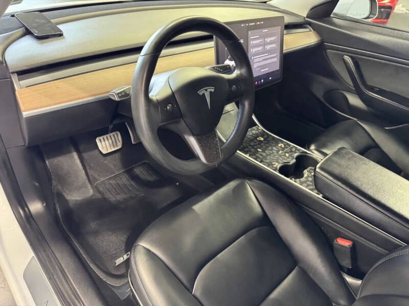 2019 Tesla Model 3 Mid Range