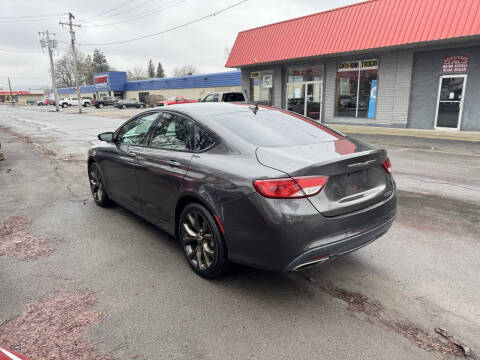 2016 Chrysler 200 S