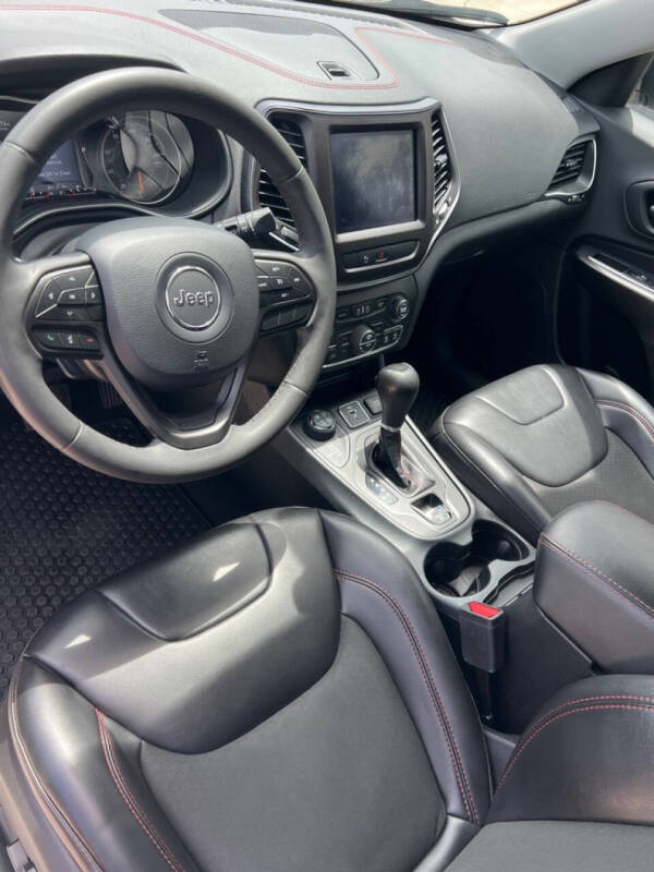 2020 Jeep Cherokee Trailhawk