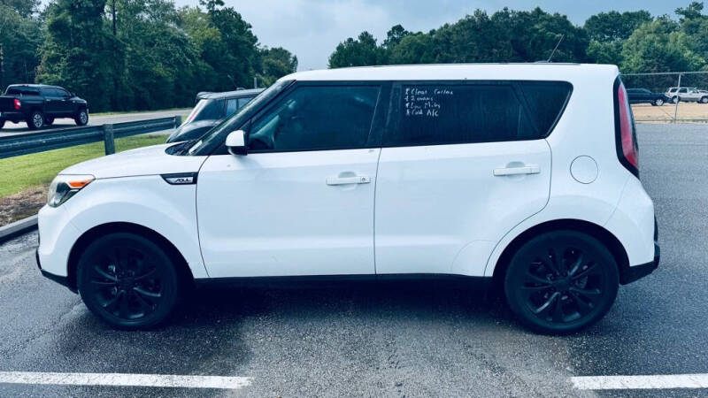 2016 Kia Soul +