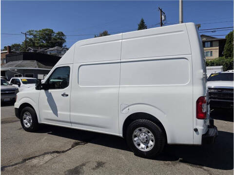 2017 Nissan NV