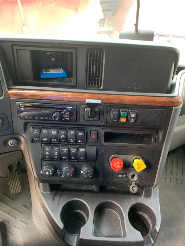 2019 International LT625