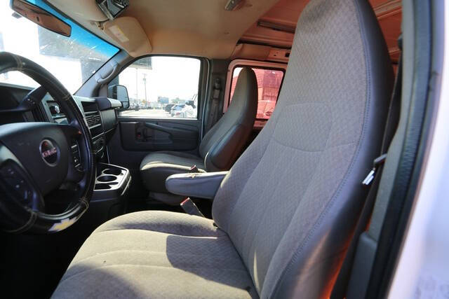 2015 GMC Savana 2500