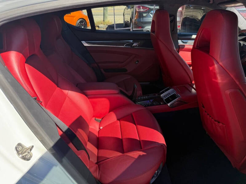 2014 Porsche Panamera Turbo Executive