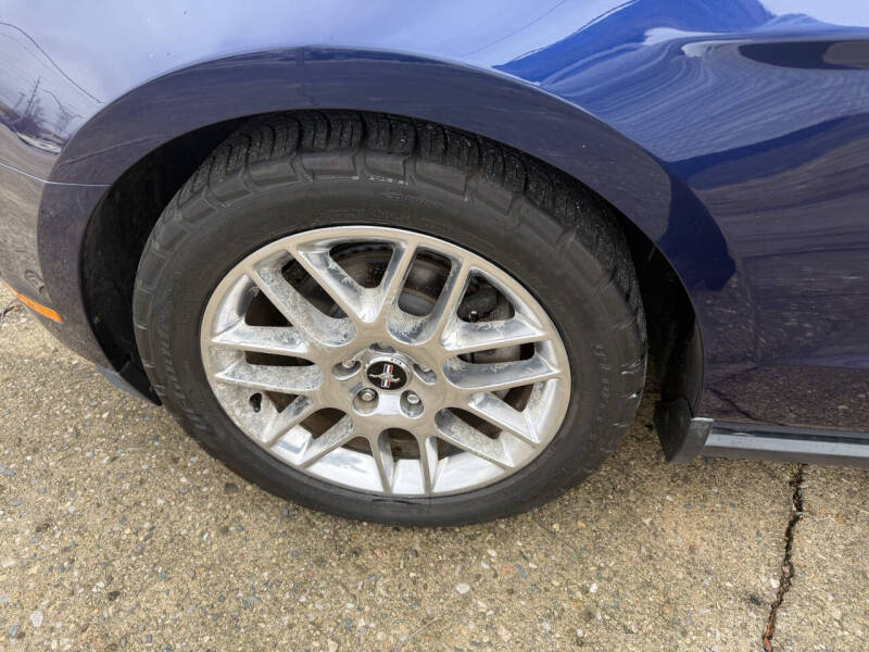 2012 Ford Mustang V6 Premium