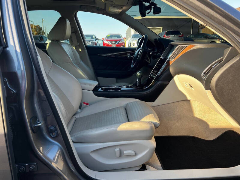 2014 Infiniti Q50 Hybrid Sport