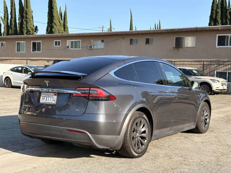 2017 Tesla Model X 75D