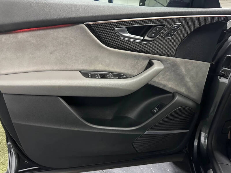 2020 Audi SQ8 4.0T quattro Prestige