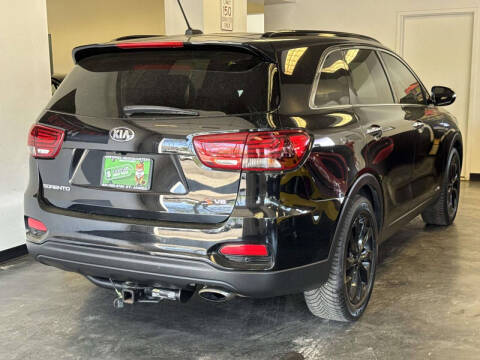 2019 Kia Sorento S V6