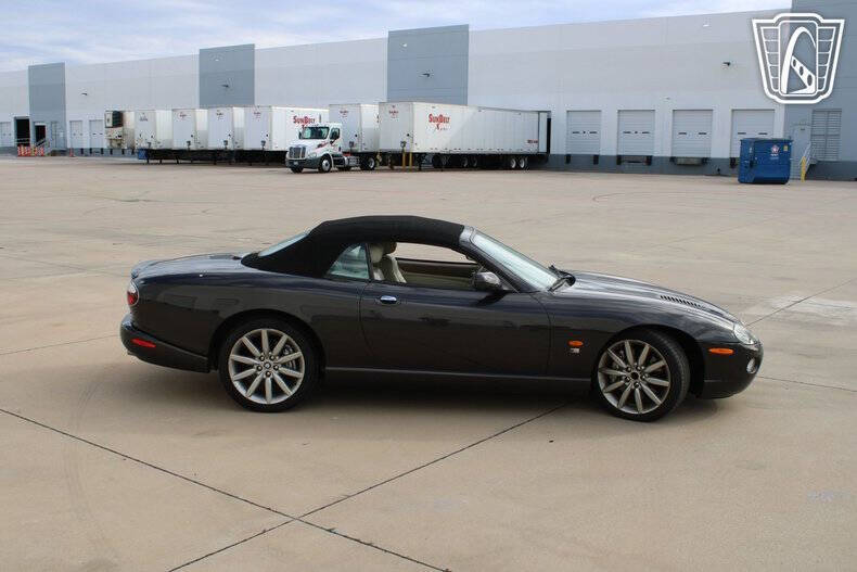 2006 Jaguar XKR