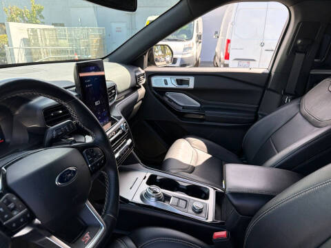 2021 Ford Explorer ST