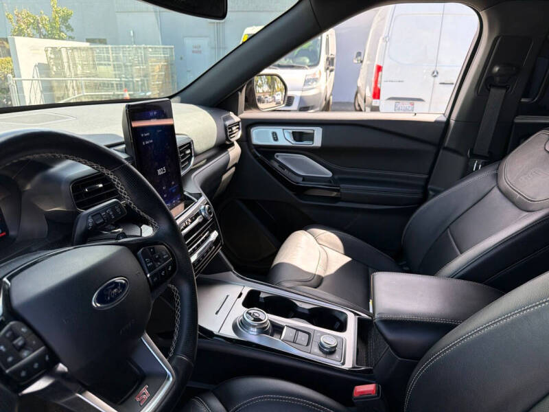 2021 Ford Explorer ST