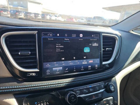 2021 Chrysler Pacifica Touring L