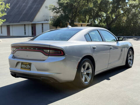 2017 Dodge Charger SXT