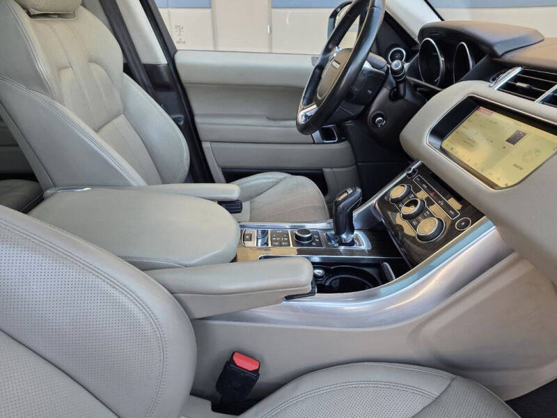 2017 Land Rover Range Rover Sport HSE