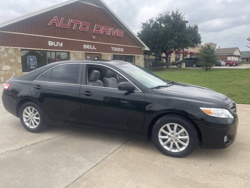 2011 Toyota Camry XLE photo 2