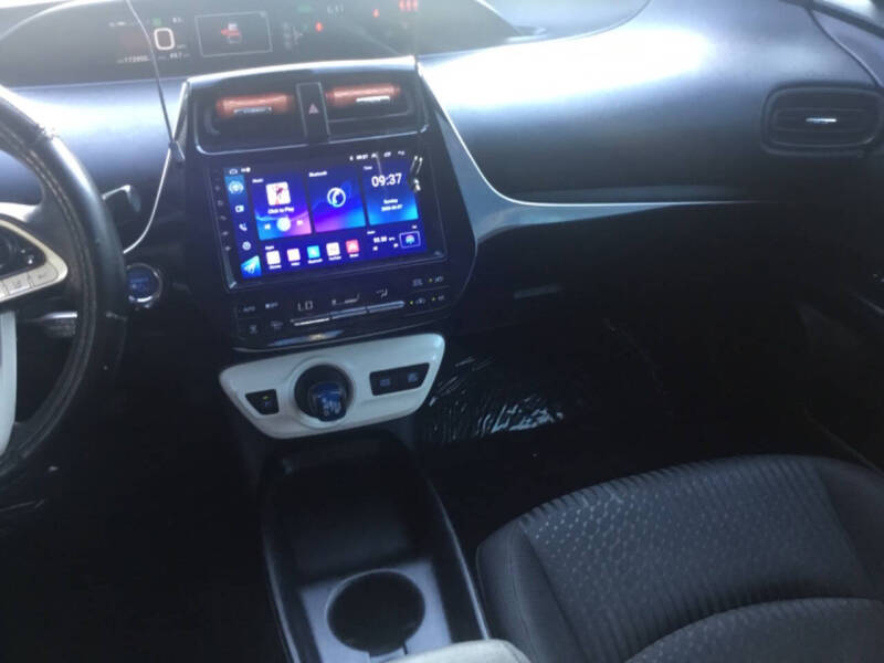 2018 Toyota Prius One