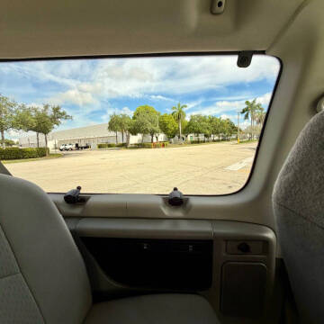 2008 Ford E-Series E-350 SD XLT