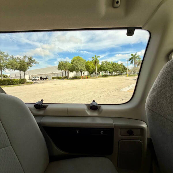 2008 Ford E-Series E-350 SD XLT