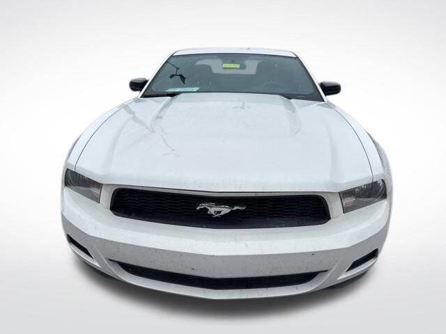 2010 Ford Mustang V6