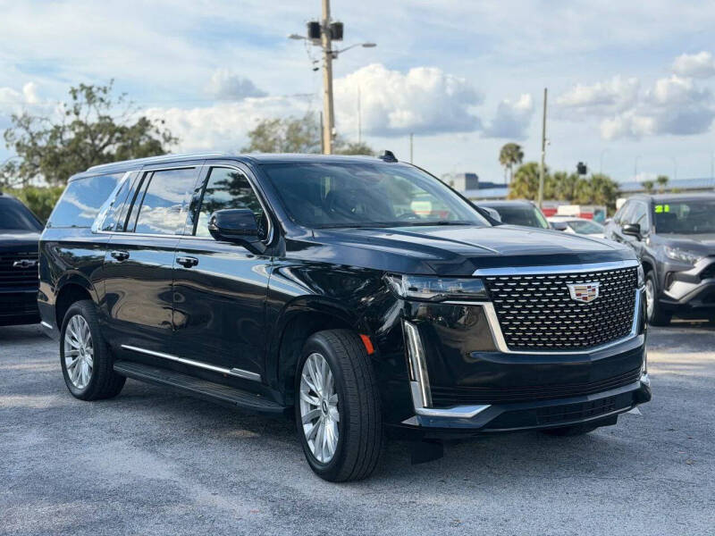 2022 Cadillac Escalade ESV Luxury