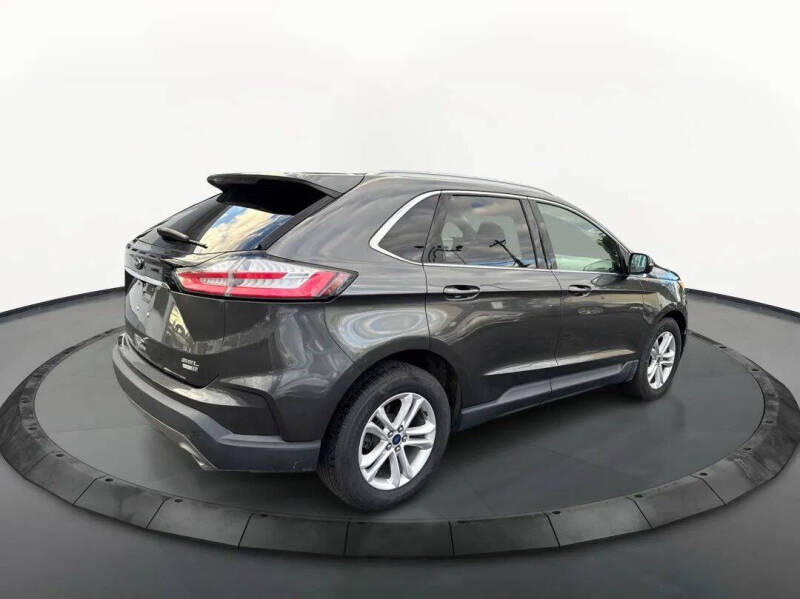 2020 Ford Edge