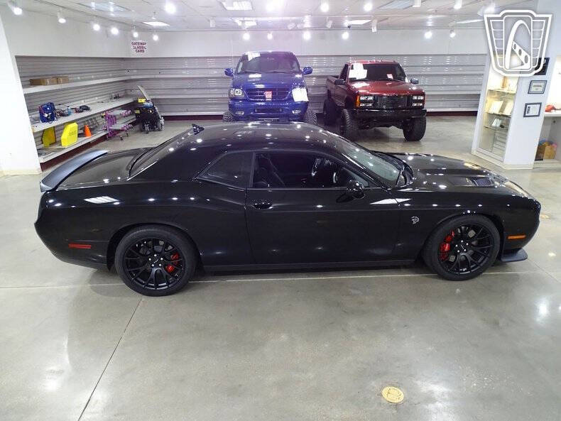 2015 Dodge Challenger SRT Hellcat