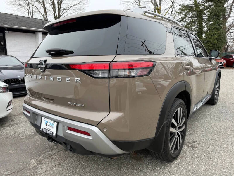 2023 Nissan Pathfinder Platinum