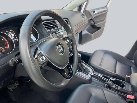 2021 Volkswagen Golf TSI