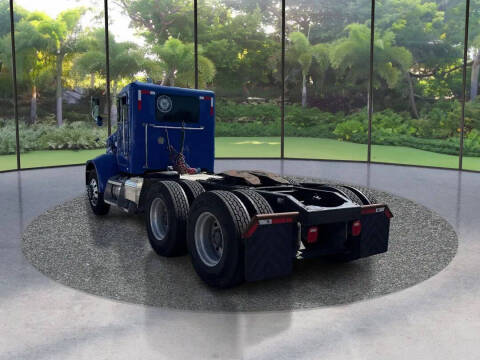 2004 Peterbilt 330