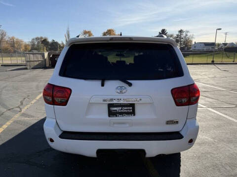 2012 Toyota Sequoia SR5