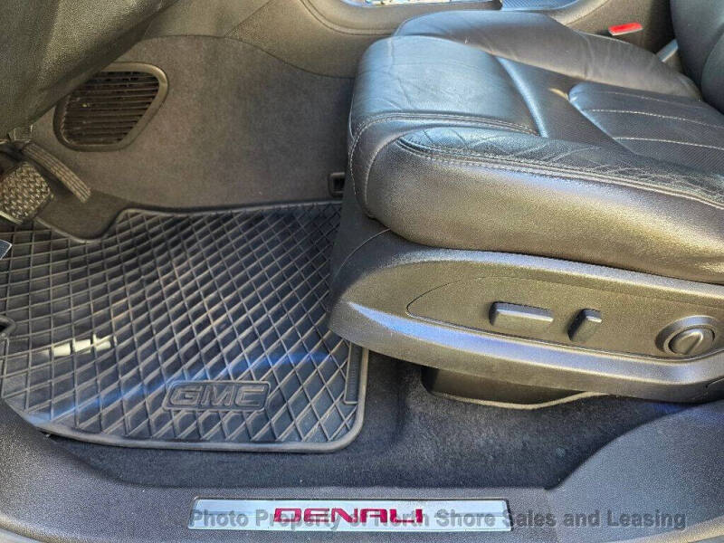 2016 GMC Acadia Denali