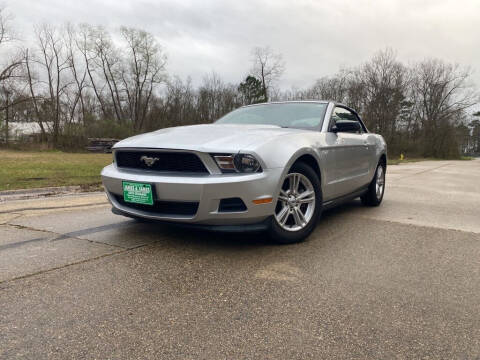 2011 Ford Mustang for sale at James & James Auto Exchange in Hattiesburg MS
