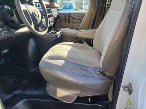 2017 GMC Savana 2500