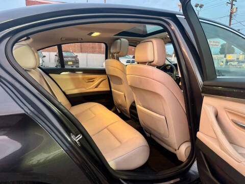 2013 BMW 5 Series 528i