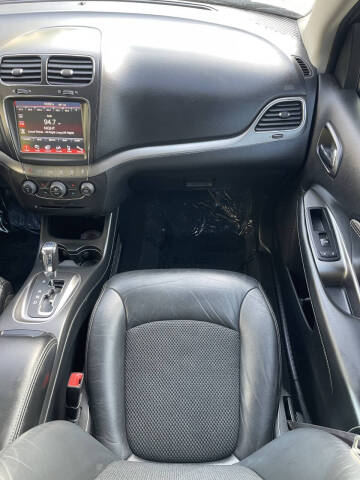 2018 Dodge Journey Crossroad