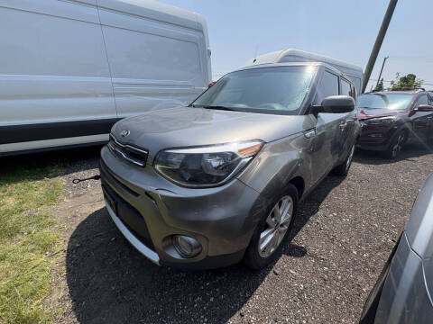 2018 Kia Soul +