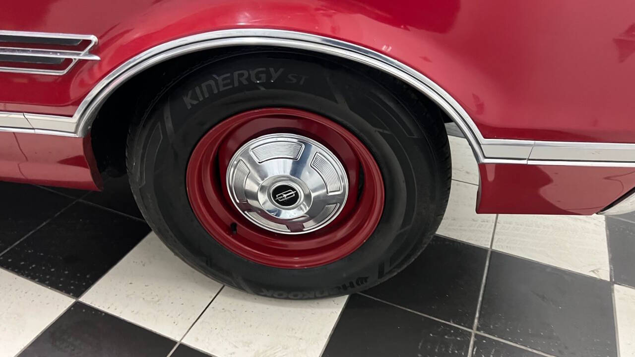 1966 Oldsmobile Cutlass 29
