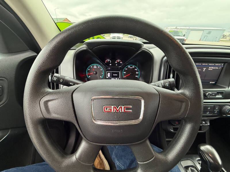 2022 GMC Canyon Elevation Standard